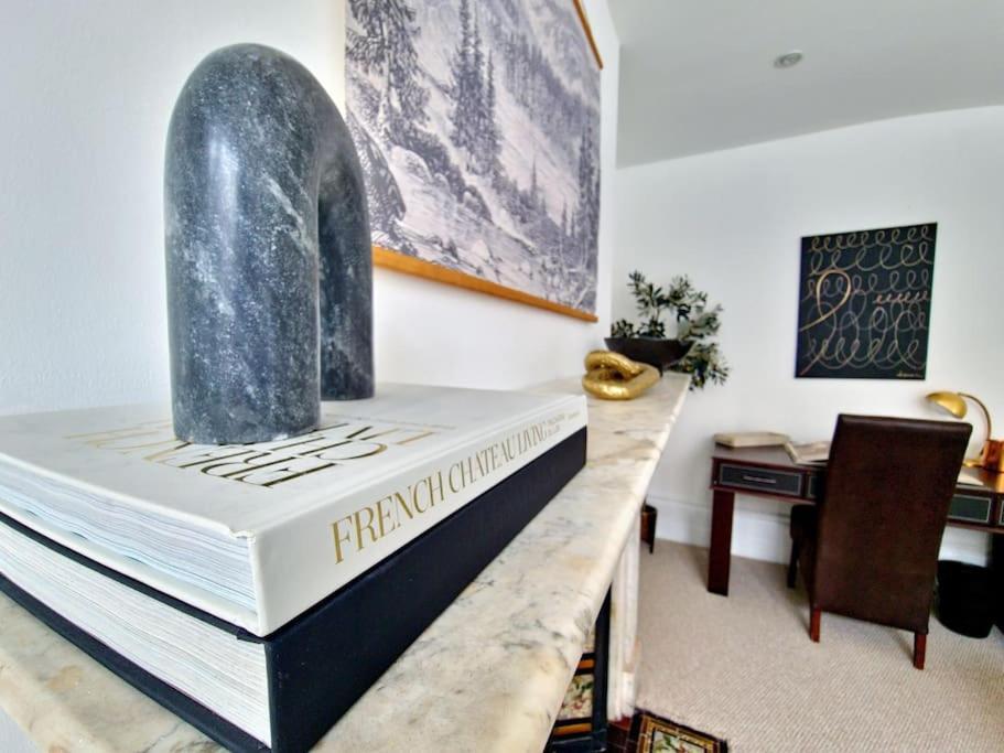 The Stray Adjacent, Interior-Designed 2-Bed Apartment- Luxury Harrogate Esterno foto
