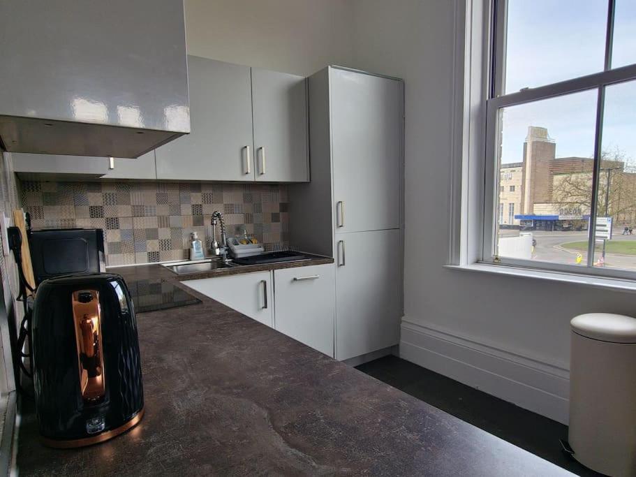 The Stray Adjacent, Interior-Designed 2-Bed Apartment- Luxury Harrogate Esterno foto